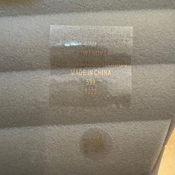 NWT and Box Earth Dark Natural Wendy's Wedge Sandals Sz 9.5 - Picture 11 of 11